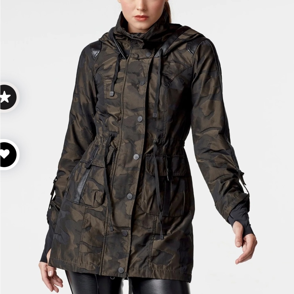 Blanc Noir Camo Anorak